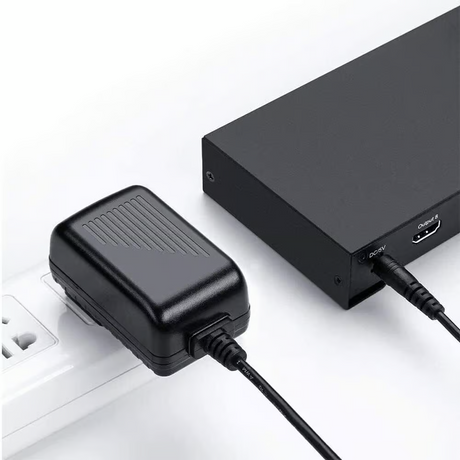 UGREEN 1-In-8-Out 4K HDMI Amplifier Splitter – 40203